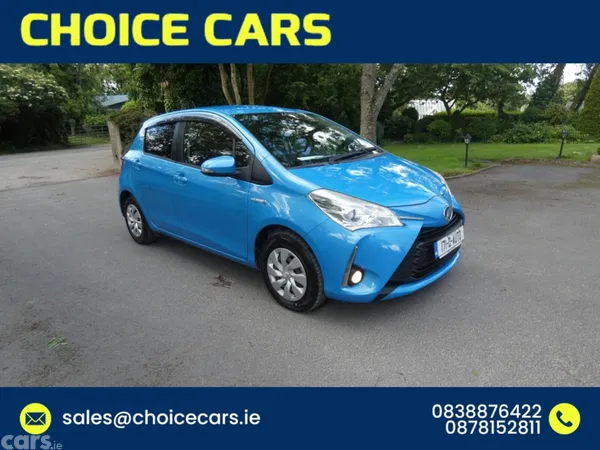 Toyota Yaris Hatchback, Petrol Hybrid, 2017, Blue