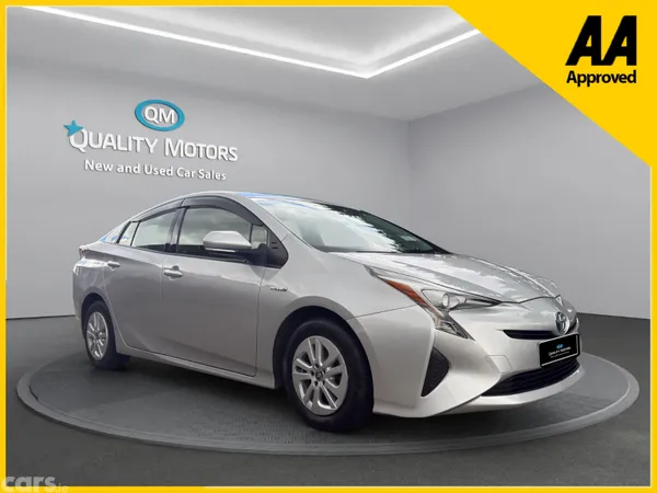 Toyota Prius Hatchback, Petrol Hybrid, 2017, Silver