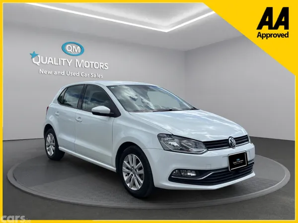Volkswagen Polo Hatchback, Petrol, 2017, White