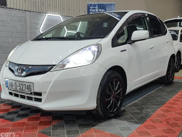 Honda Fit Hatchback, Petrol Hybrid, 2014, White