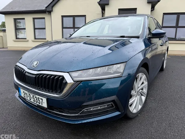 Skoda Octavia Saloon, Diesel, 2021, Blue