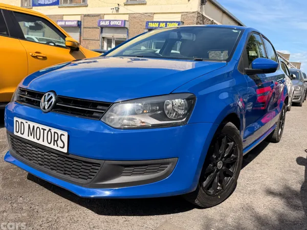 Volkswagen Polo Hatchback, Petrol, 2013, Blue