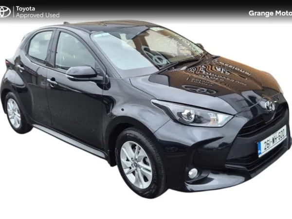Toyota Yaris Hatchback, Petrol Hybrid, 2026, Black