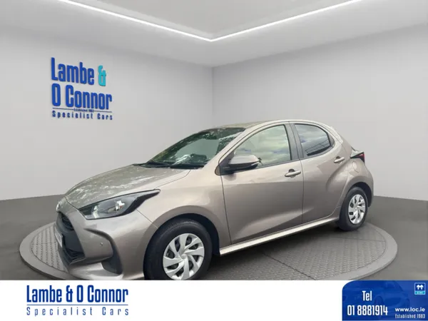 Toyota Yaris Hatchback, Petrol Hybrid, 2021, Bronze