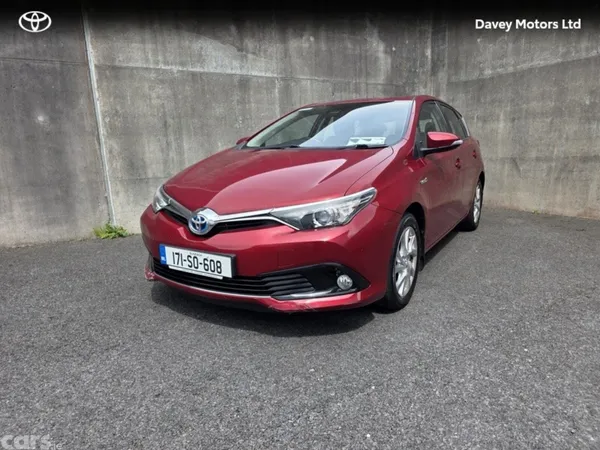 Toyota Auris Hatchback, Petrol Hybrid, 2017, Red