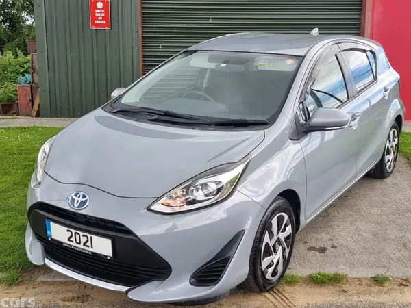 Toyota Aqua Hatchback, Petrol Hybrid, 2021, Grey