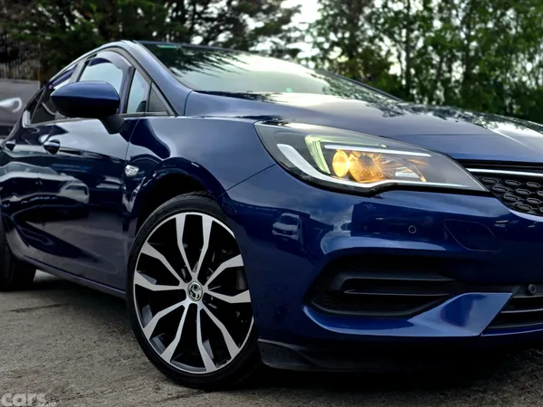Vauxhall Astra Hatchback, Diesel, 2020, Blue