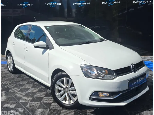 Volkswagen Polo Hatchback, Petrol, 2017, White