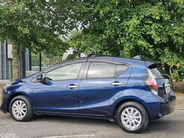 Toyota Aqua Hatchback, Petrol Hybrid, 2019, Blue
