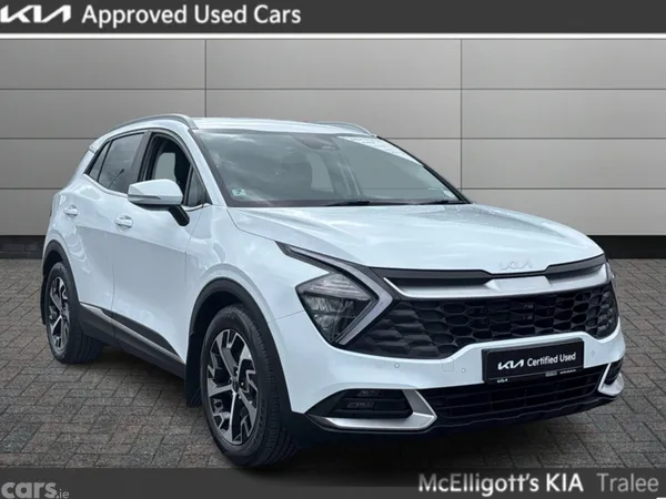 Kia Sportage MPV, Diesel, 2022, White