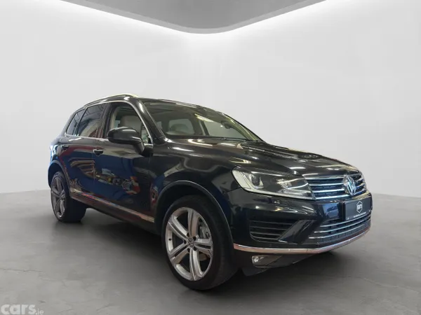 Volkswagen Touareg SUV, Diesel, 2018, Black