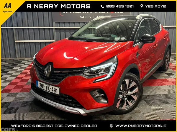 Renault Captur Hatchback, Petrol, 2020, Red