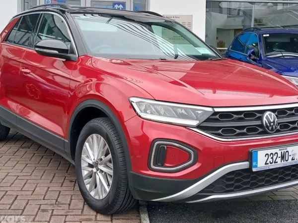 Volkswagen T-Roc SUV, Diesel, 2023, Red