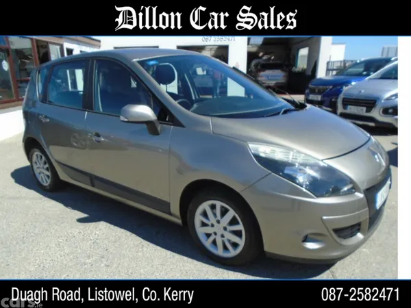 Renault Scenic Hatchback, Diesel, 2011, Gold