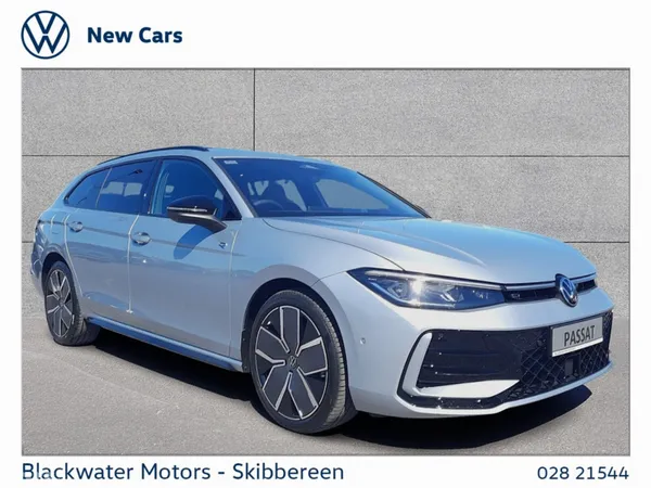 Volkswagen Passat Estate, Diesel, 2026, Grey