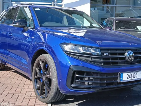 Volkswagen Touareg SUV, Petrol Plug-in Hybrid, 2024, Blue