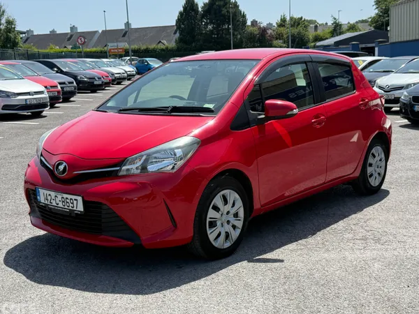Toyota Vitz Hatchback, Petrol, 2014, Red