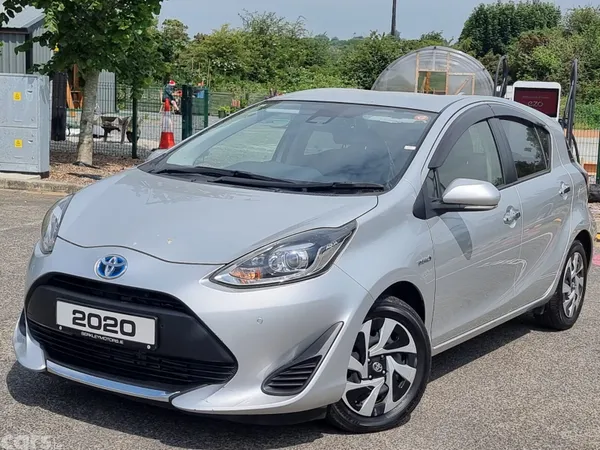 Toyota Aqua Hatchback, Petrol Hybrid, 2020, Silver