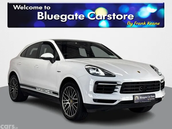 Porsche Cayenne MPV, Petrol Plug-in Hybrid, 2023, White