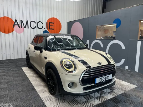 Mini Cooper Hatchback, Petrol, 2019, Beige