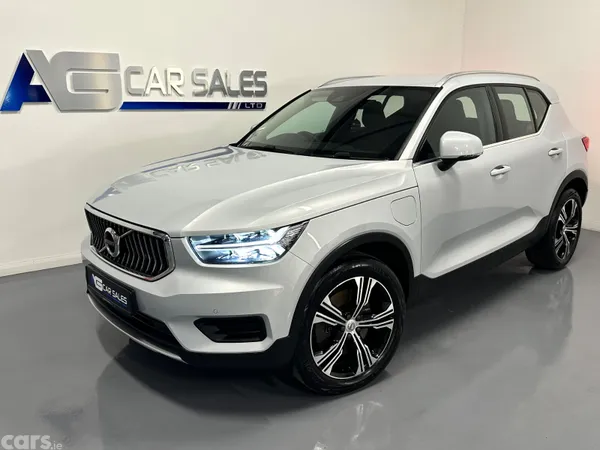 Volvo XC40 SUV, Petrol Hybrid, 2022, Silver