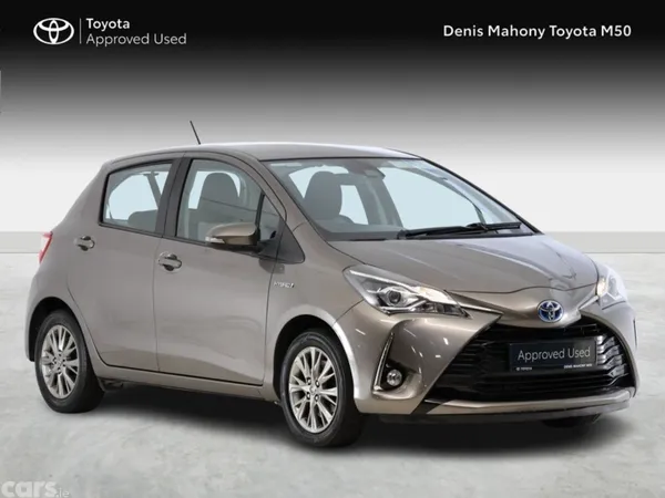 Toyota Yaris Hatchback, Petrol Hybrid, 2020, Bronze