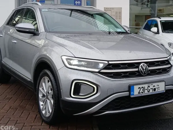 Volkswagen T-Roc SUV, Diesel, 2023, Silver