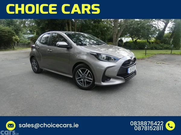 Toyota Yaris Hatchback, Petrol Hybrid, 2021, Bronze