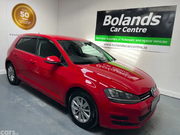 Volkswagen Golf Hatchback, Petrol, 2015, Red
