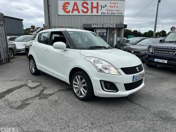 Suzuki Swift Hatchback, Petrol, 2015, White