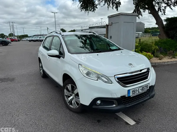 Peugeot 2008 SUV, Petrol, 2015, White