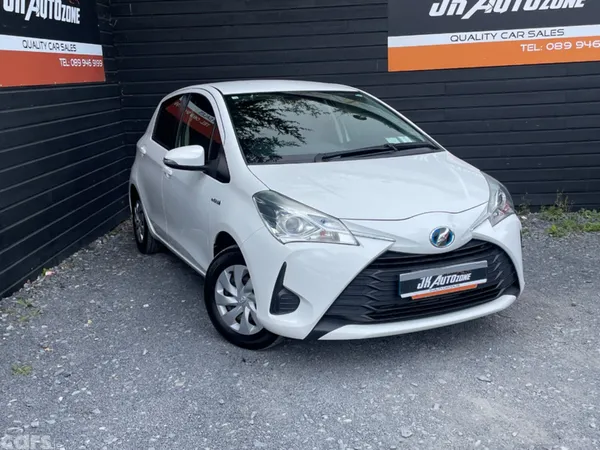 Toyota Vitz Hatchback, Petrol Hybrid, 2018, White