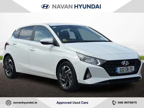 Hyundai i20 Hatchback, Petrol, 2023, White