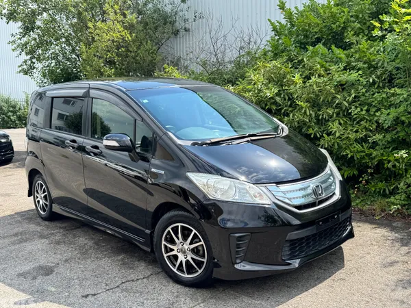 Honda Freed MPV, Petrol Hybrid, 2012, Black