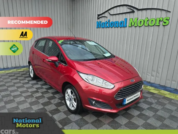 Ford Fiesta Hatchback, Petrol, 2015, Red