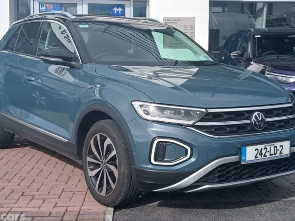 Volkswagen T-Roc SUV, Diesel, 2024, Blue