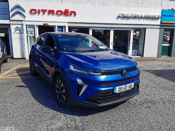 Renault Captur Hatchback, Petrol Hybrid, 2025, Blue