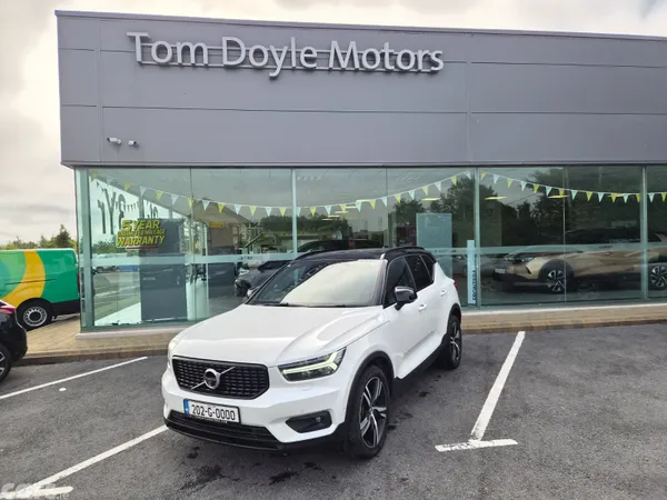 Volvo XC40 SUV, Petrol Hybrid, 2020, White