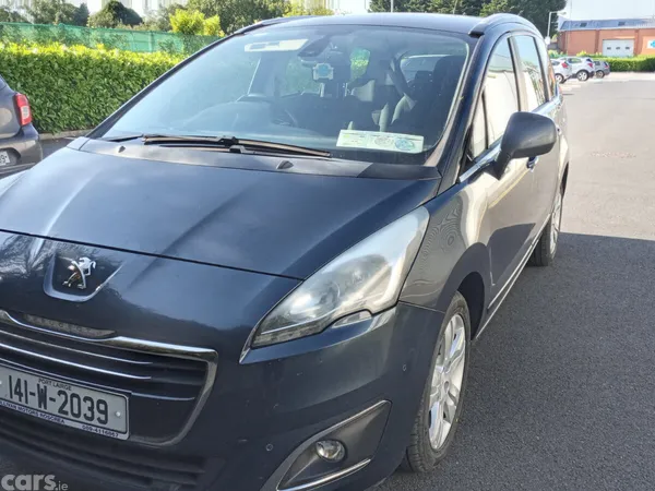 Peugeot 5008 MPV, Diesel, 2014, Blue