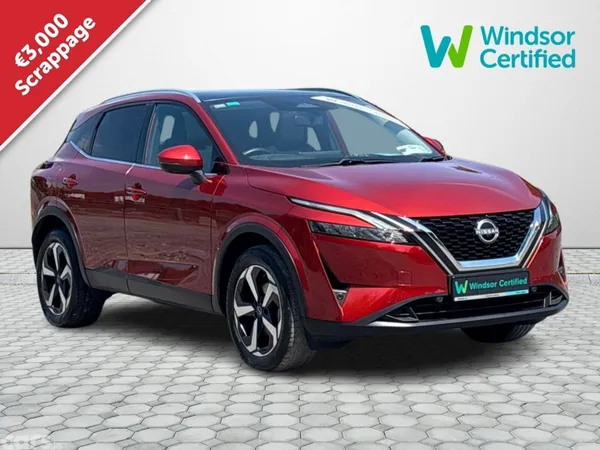 Nissan Qashqai MPV, Petrol, 2023, Red