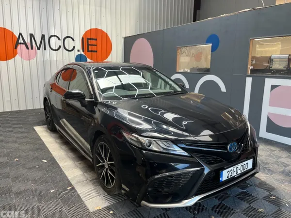 Toyota Camry Saloon, Petrol, 2023, Black
