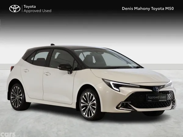 Toyota Corolla Hatchback, Petrol Hybrid, 2024, White