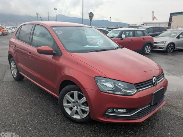 Volkswagen Polo Hatchback, Petrol, 2014, Red