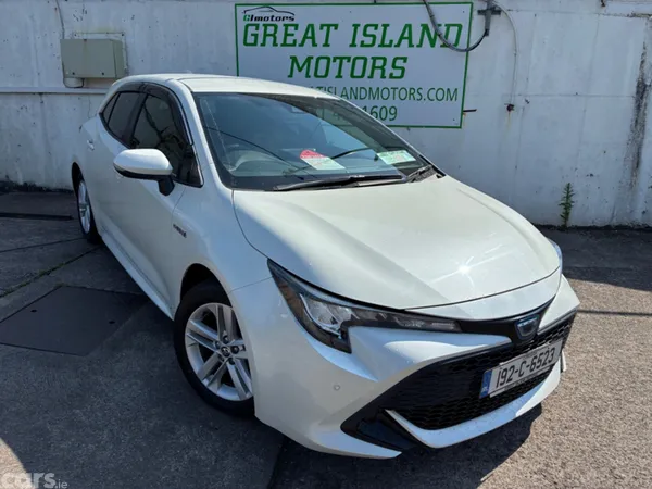 Toyota Corolla Hatchback, Petrol Hybrid, 2019, White