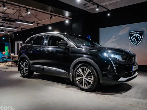 Peugeot 3008 MPV, Diesel, 2023, Black