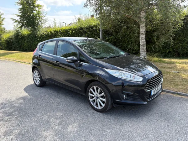 Ford Fiesta Hatchback, Petrol, 2015, Black