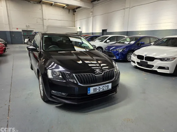 Skoda Octavia Saloon, Petrol, 2018, Black