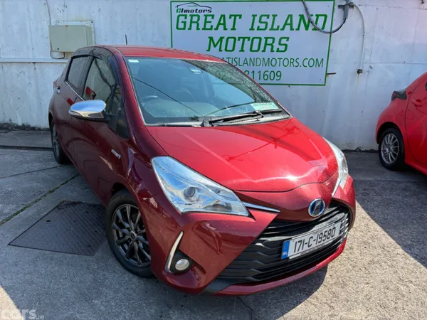 Toyota Vitz Hatchback, Petrol Hybrid, 2017, Red