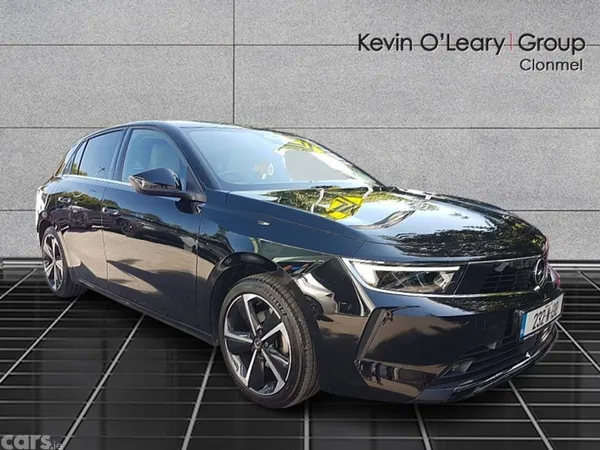 Opel Astra Hatchback, Petrol, 2023, Black
