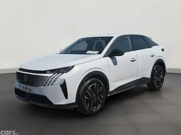 Peugeot 3008 MPV, Petrol, 2025, White